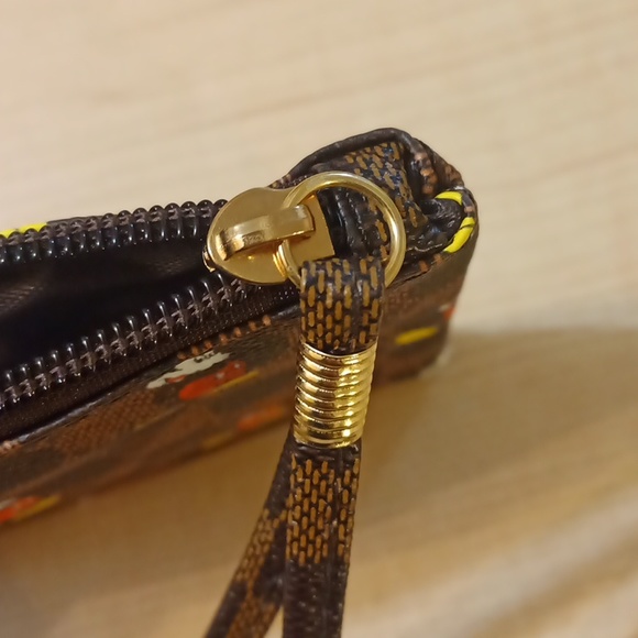 🆕 Mickey Mouse Wristlet Pouch Case Bag Purse Wallet Clutch - Picture 6 of 9